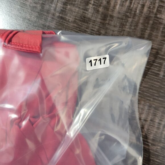 H&M Womens Red Lace Trim Cami‎ Tank Top M Sleeveless V Neck Romantic Date Night - Picture 9 of 9